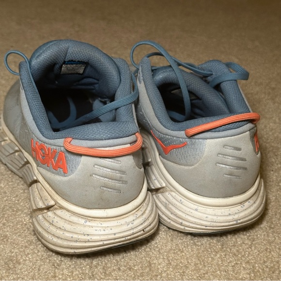 Hoka - Picture 2 of 7